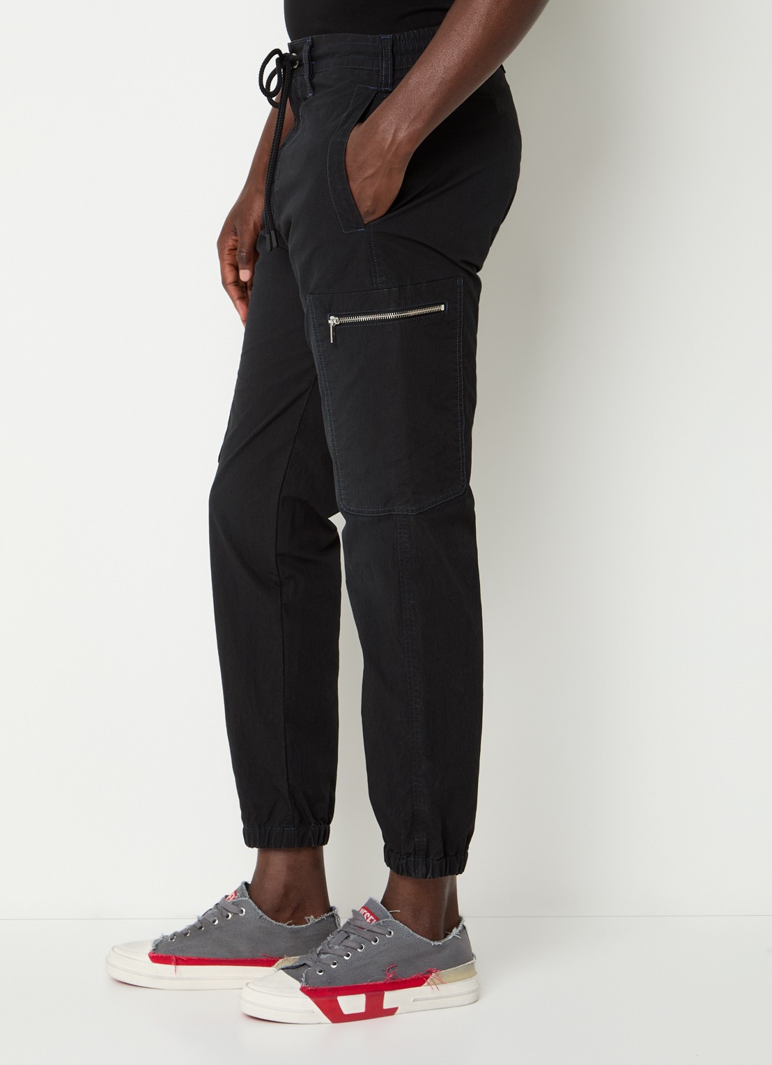 Diesel D-Lab tapered fit cargobroek met opgestikte zakken - detail 5 zwart