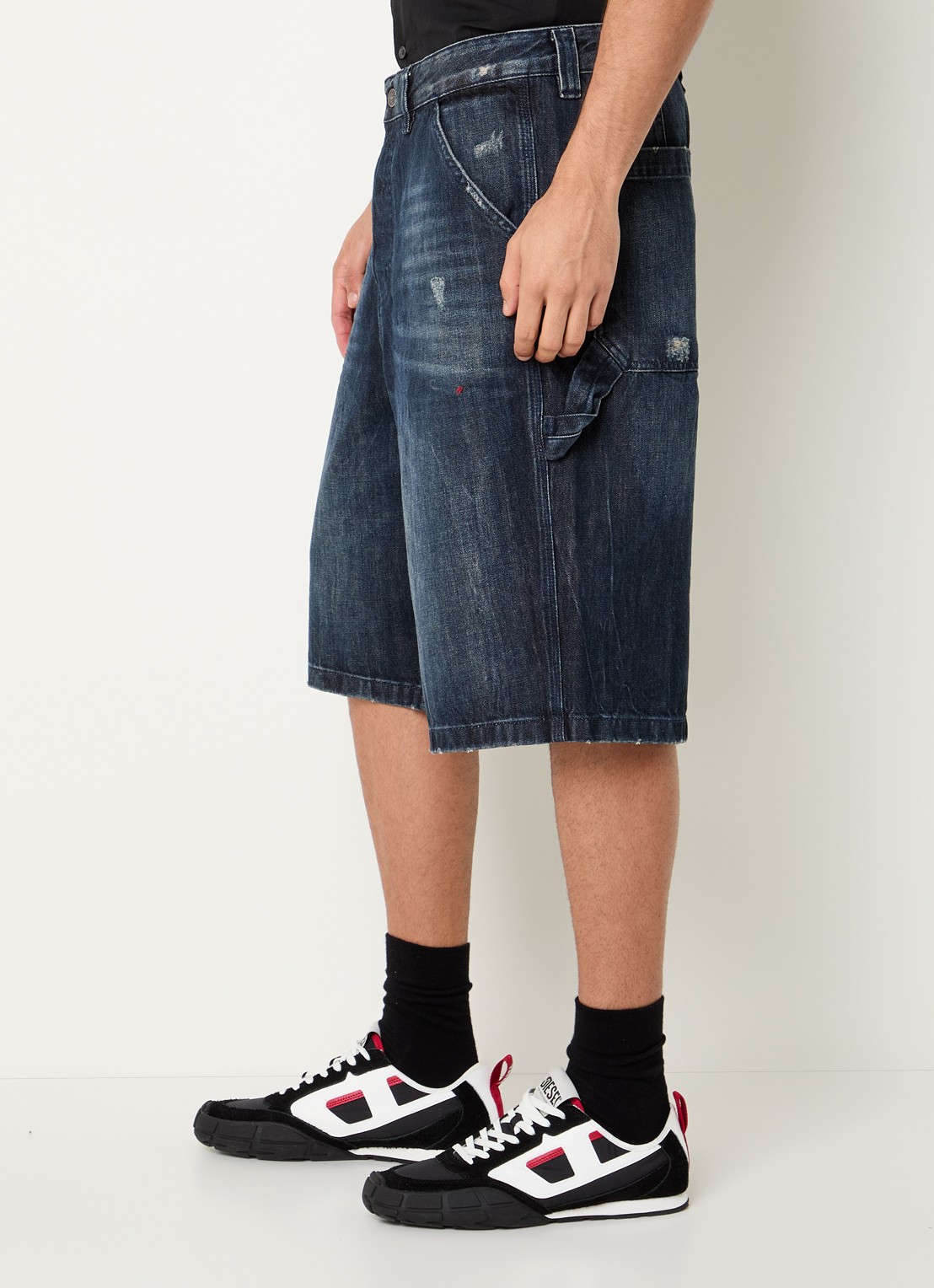 Diesel D-Livery-W loose fit korte broek van denim met donkere wassing - detail 5 indigo