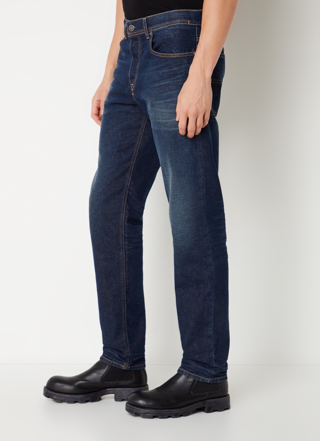 Diesel Finitive straight leg jeans met donkere wassing  - detail 5 indigo
