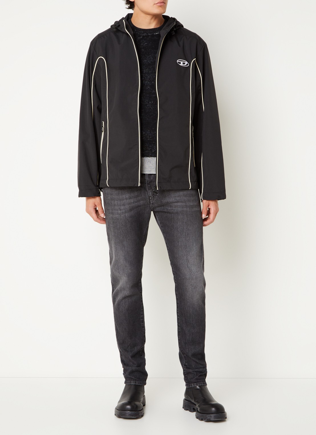 Diesel J-Hives windjack met capuchon en logoborduring - voorkant 3 zwart
