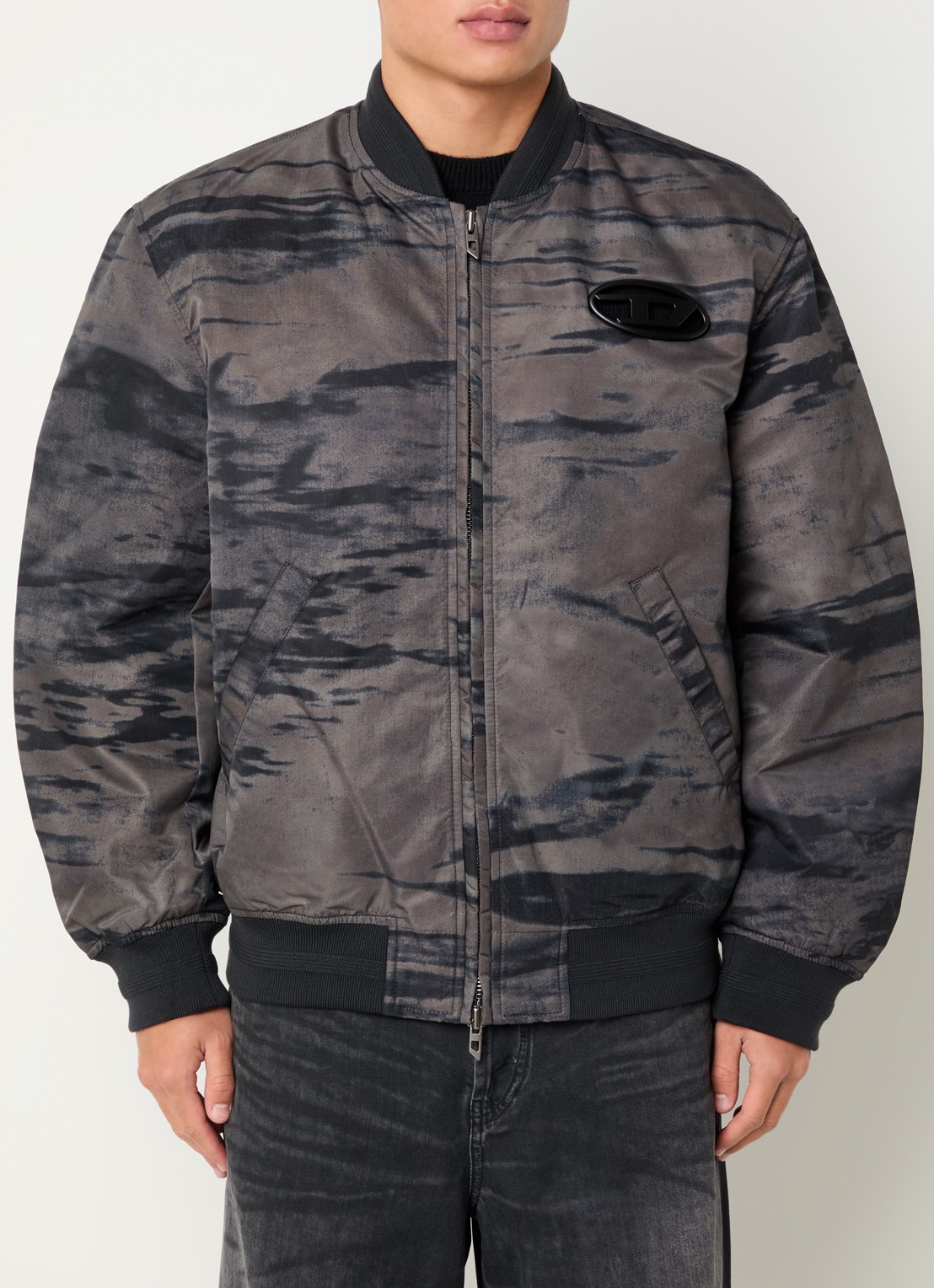 Diesel J-kepes bomberjack met logo - detail 2 donkerbruin
