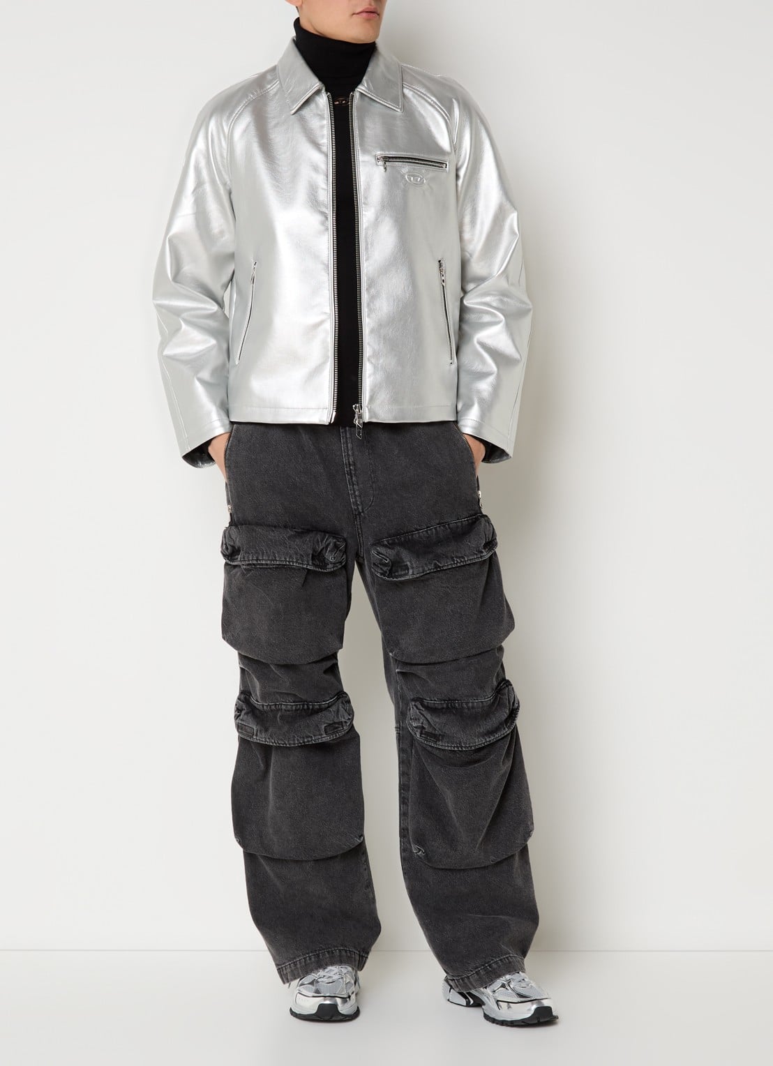 Diesel J-Thome jack met ritszakken en metallic finish - voorkant 2 zilver
