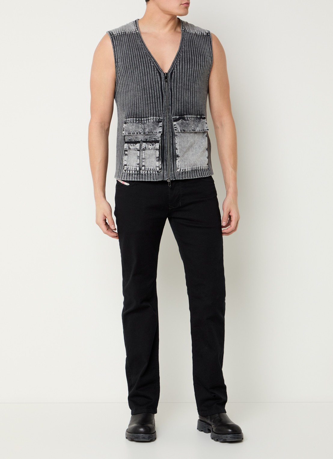 Diesel K-Margie ribgebreide vest met klepzakken - voorkant 2 grijs
