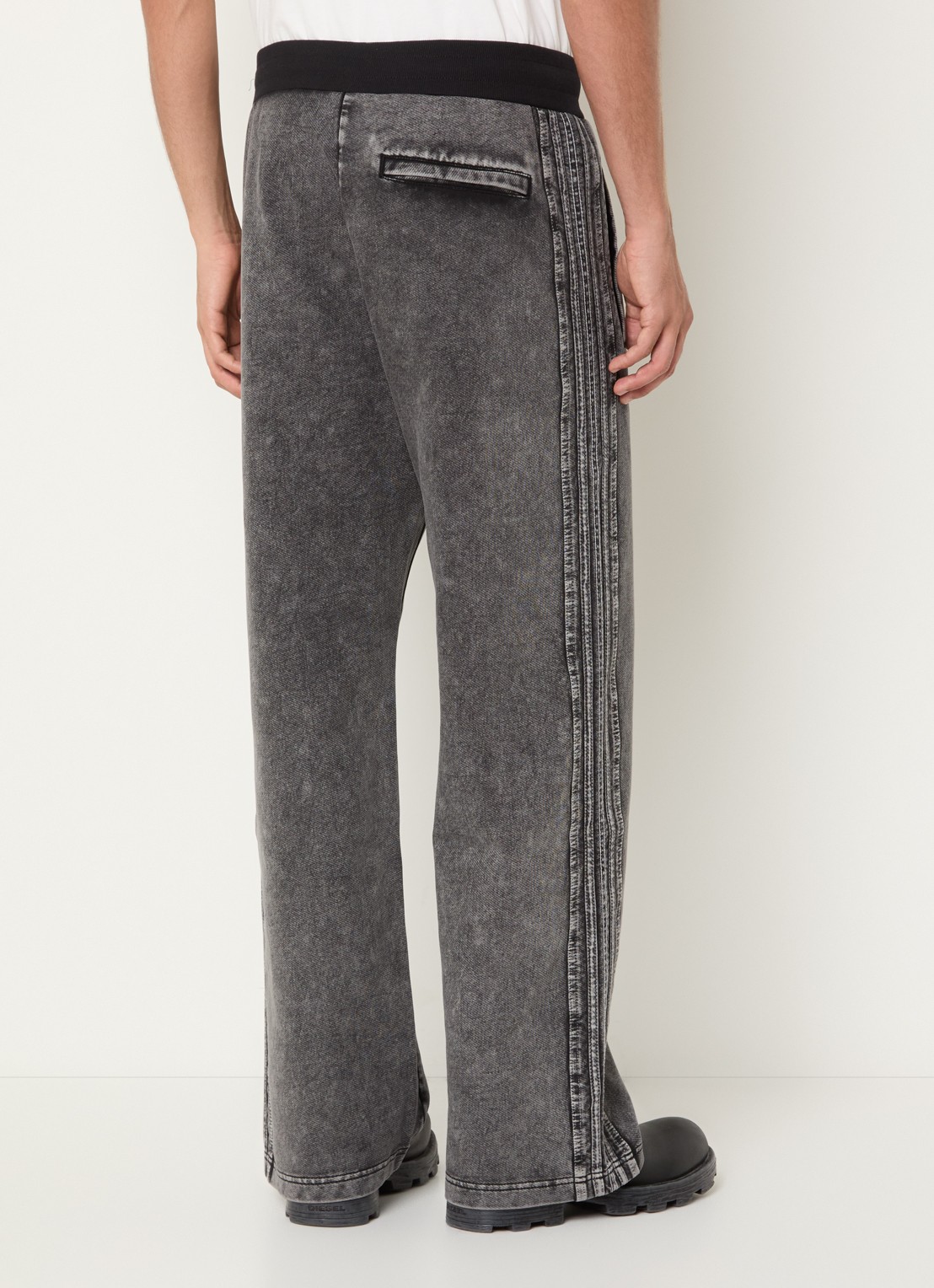 Diesel P-Alt straight fit joggingbroek met steekzakken - achterkant antraciet