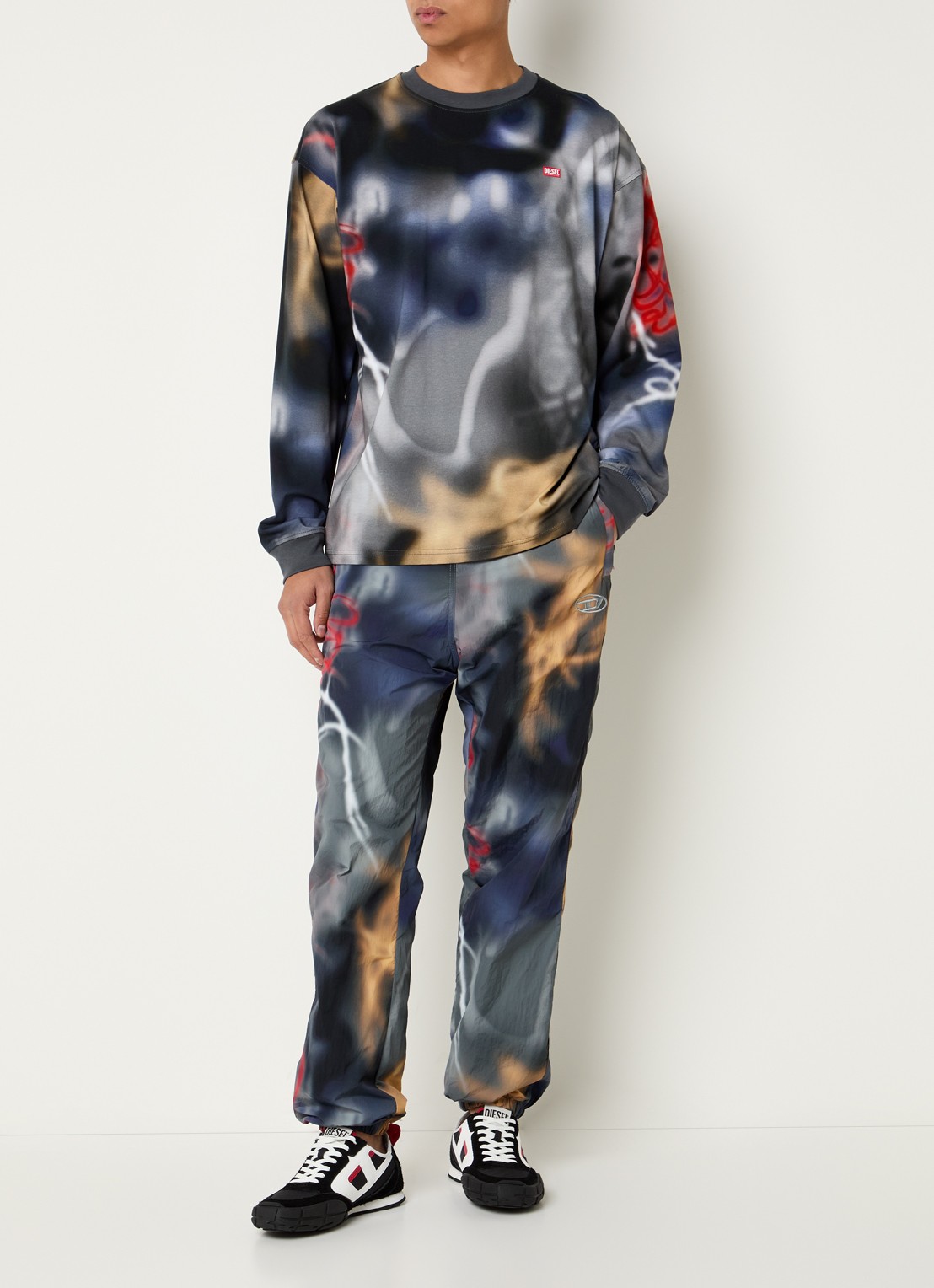 Diesel P-Arelion tapered fit broek met print - voorkant 2 antraciet
