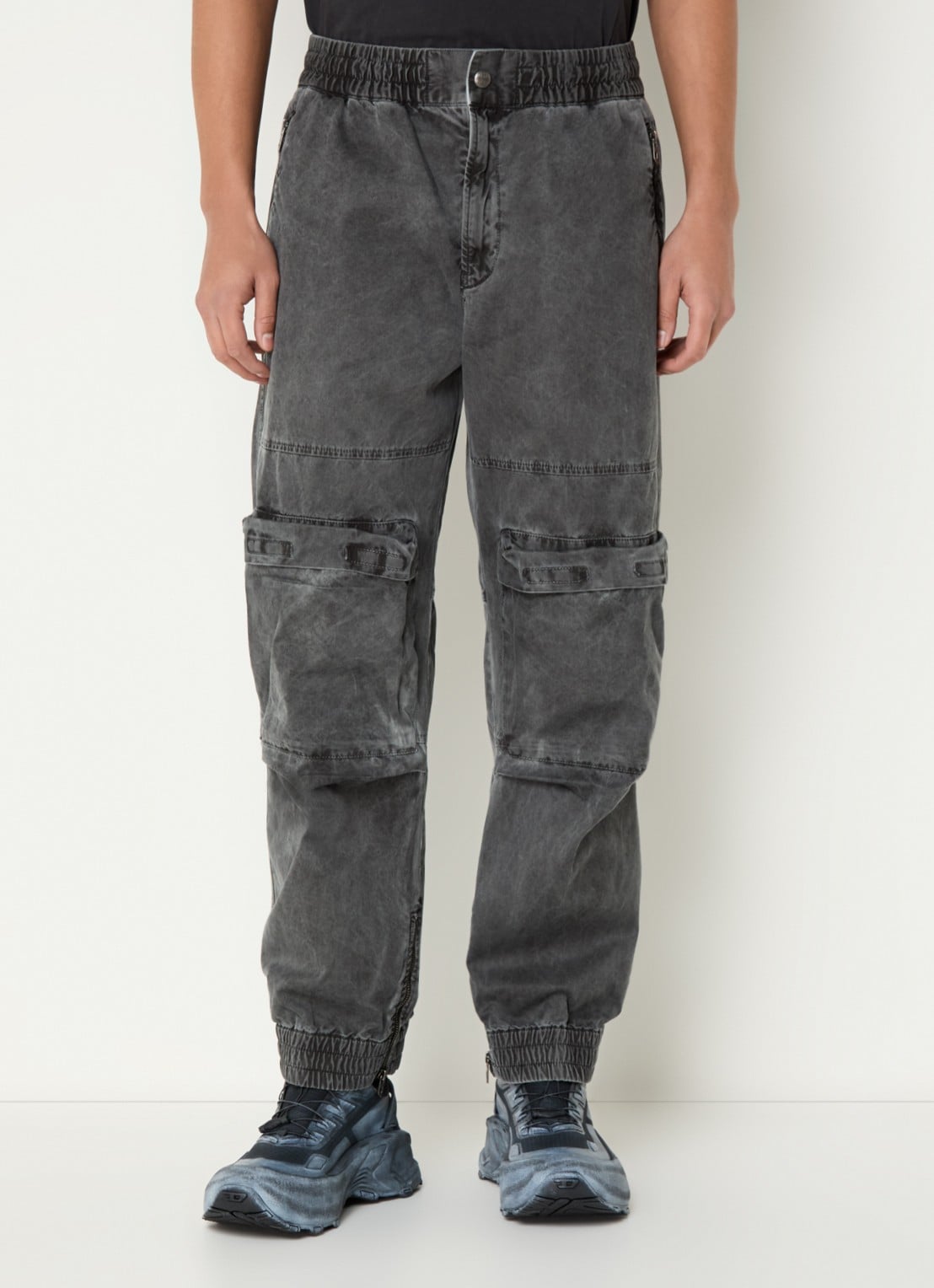 Diesel P-Beeck tapered fit cargobroek met verwassen afwerking - detail 2 middengrijs