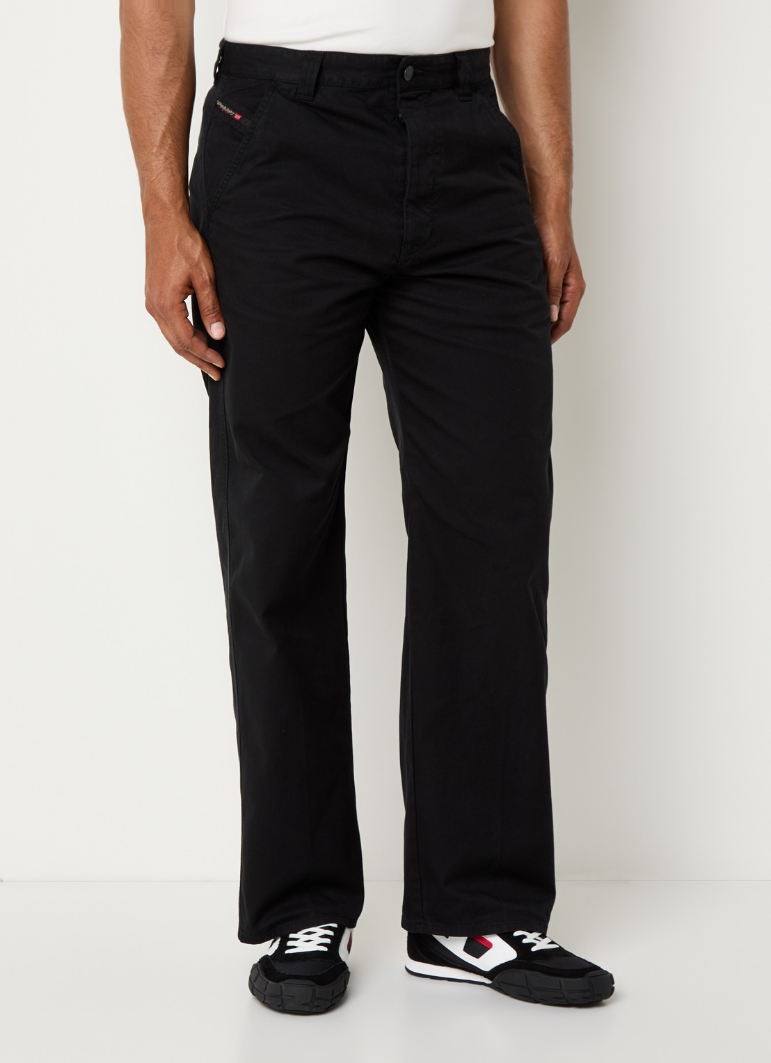 Diesel P-Hant straight fit chino met steekzakken - detail 4 zwart