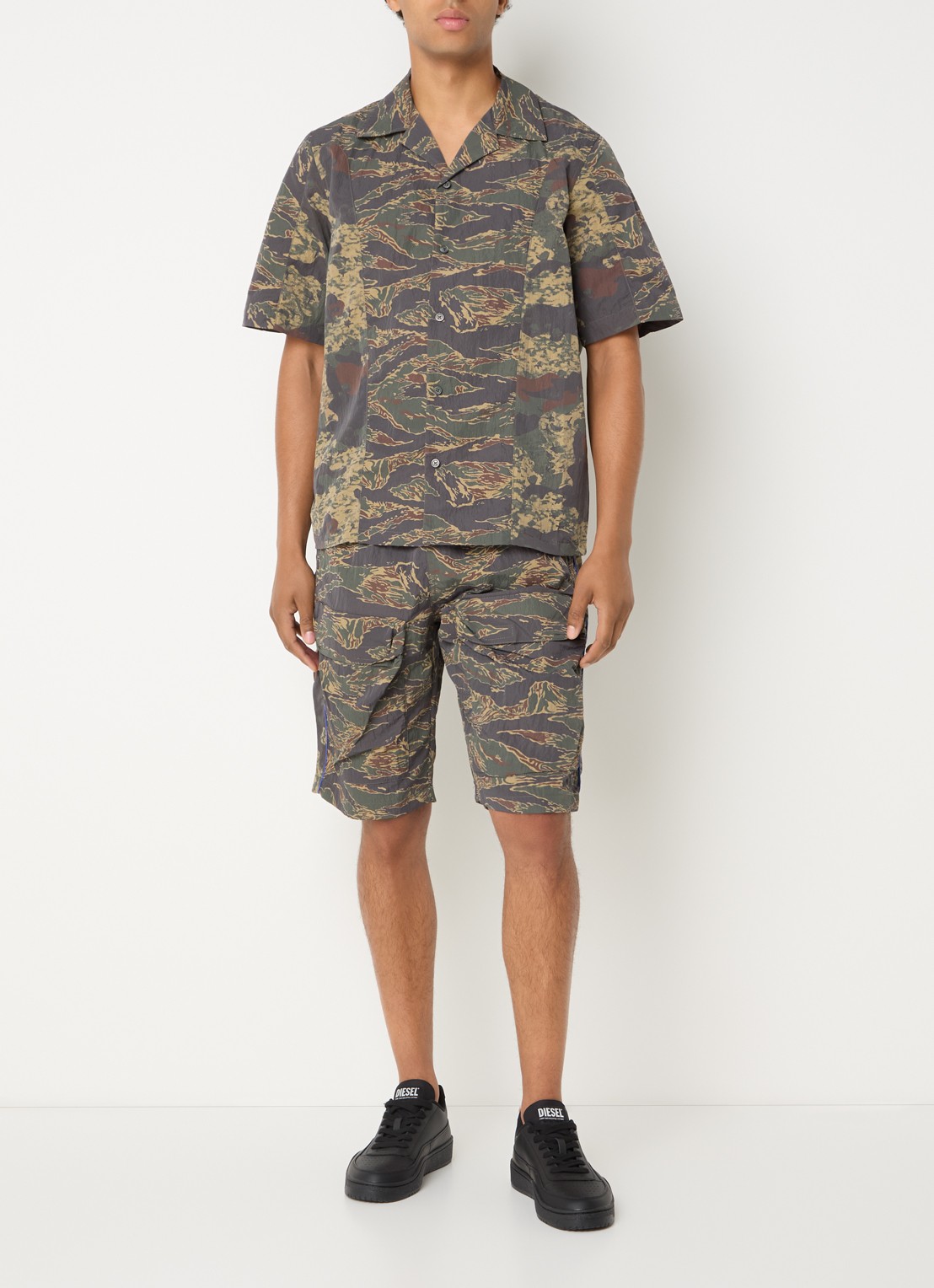 Diesel S-Brack regular fit overhemd met camouflageprint - voorkant 3 olijfgroen