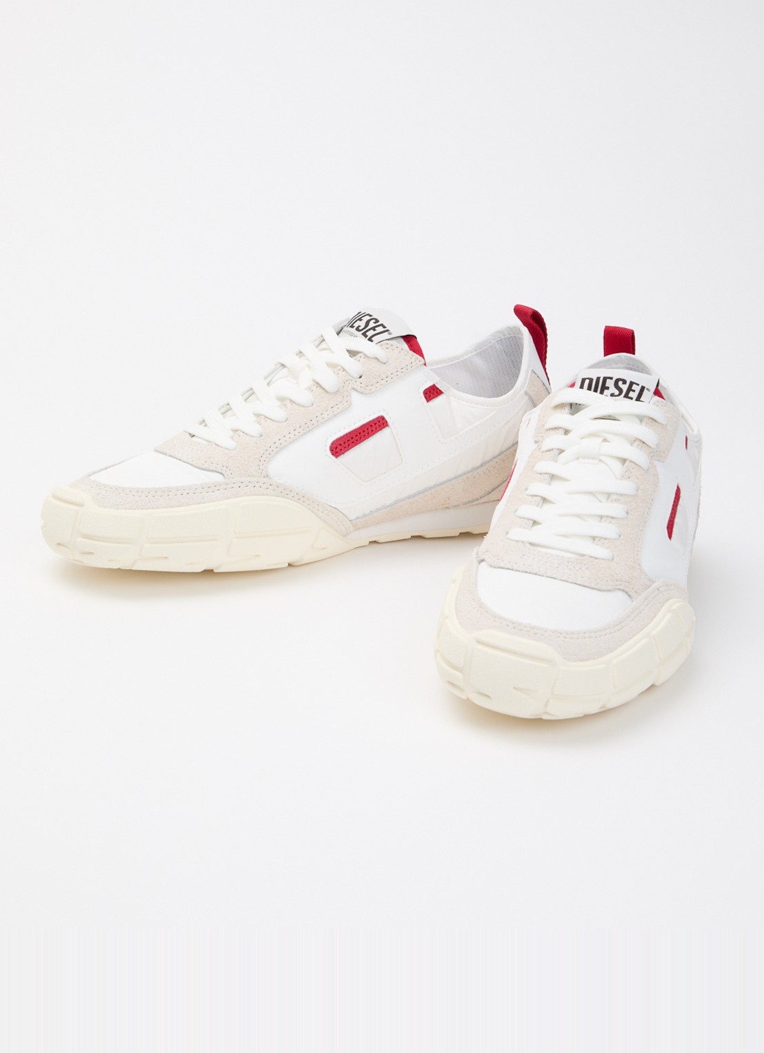 Diesel S-Pagodha Low sneaker van suède met leren details - detail gebroken wit