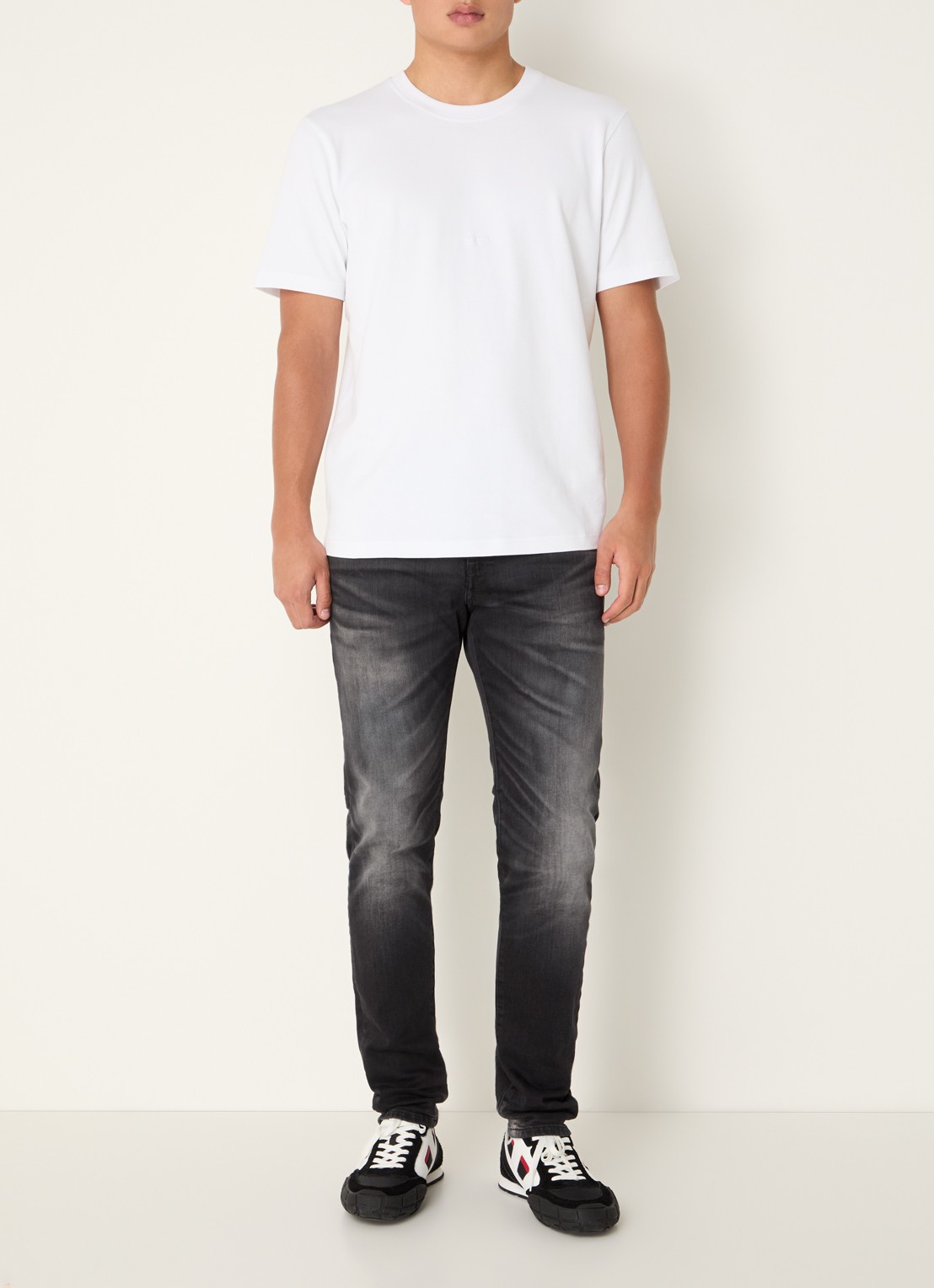 Diesel T-Adjust T-shirt met logoborduring - voorkant 4 wit