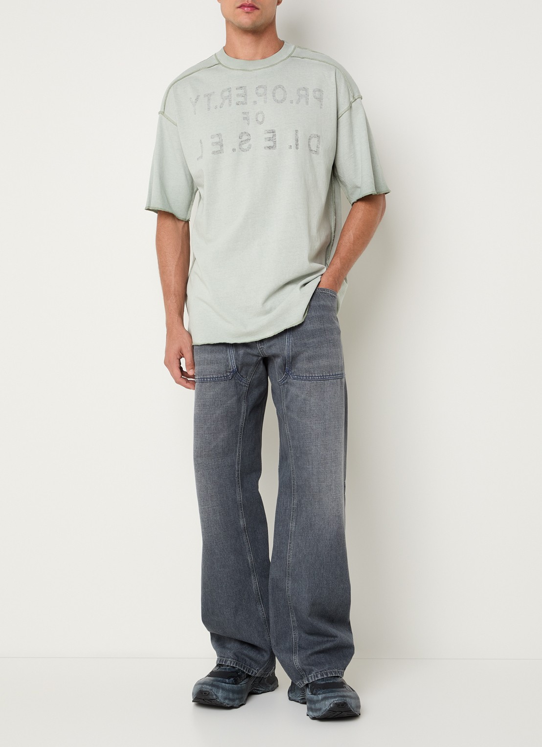 Diesel T-Adjust-T1 T-shirt met logo - voorkant 3 lindegroen