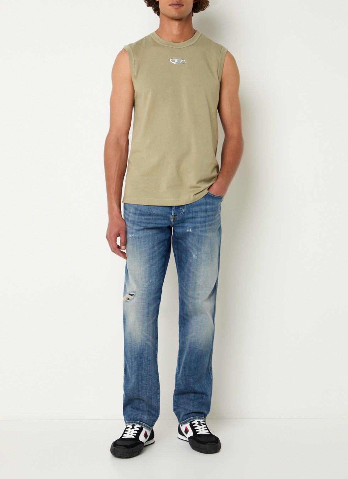 Diesel T-Bisco-Iod tanktop met logo  - voorkant 2 khaki