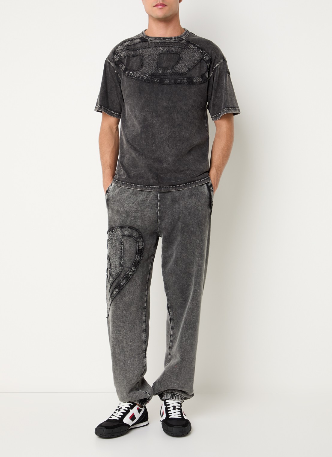 Diesel T-Box-Den T-shirt met borduring - voorkant 3 antraciet