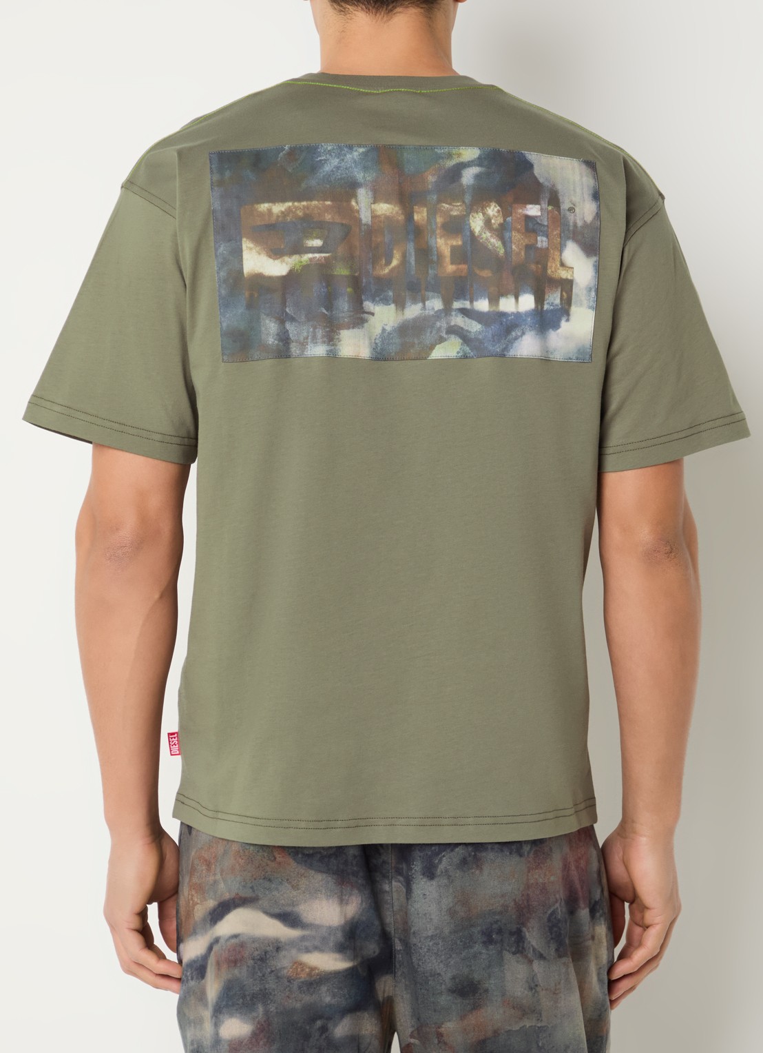 Diesel T-Boxt-V8 T-shirt met logo- en backprint - detail 4 legergroen