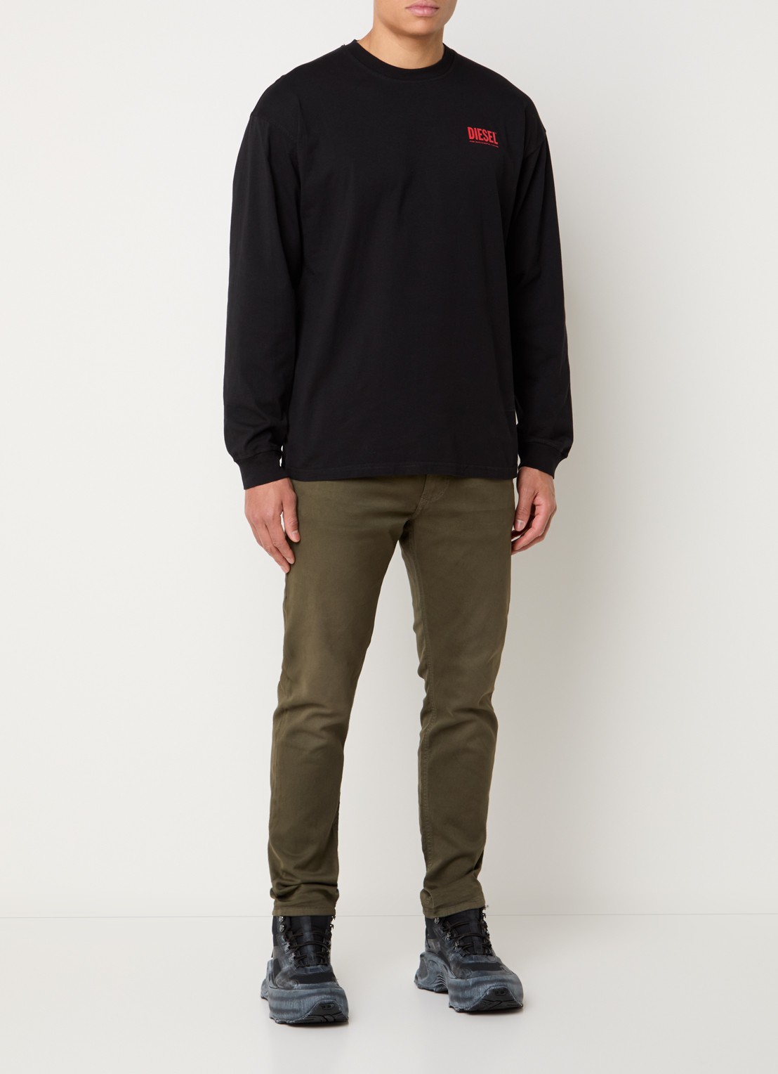 Diesel T-Madjust-Ls longsleeve met logo - voorkant 3 zwart