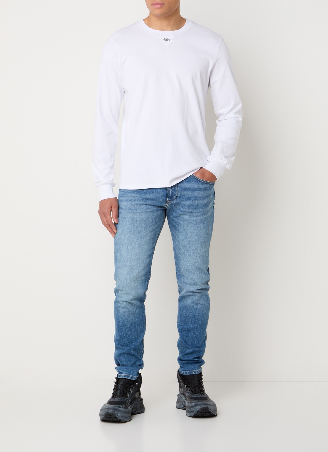 Diesel T-Madjust-Ls longsleeve met logo - voorkant 4 wit