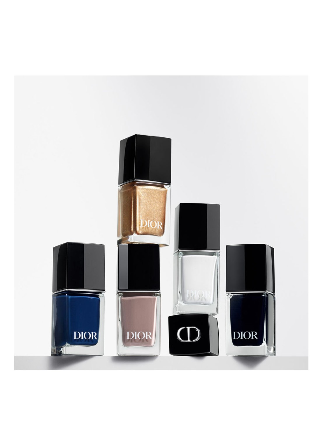 DIOR Dior Vernis Nagellak - detail 4 080 red smile