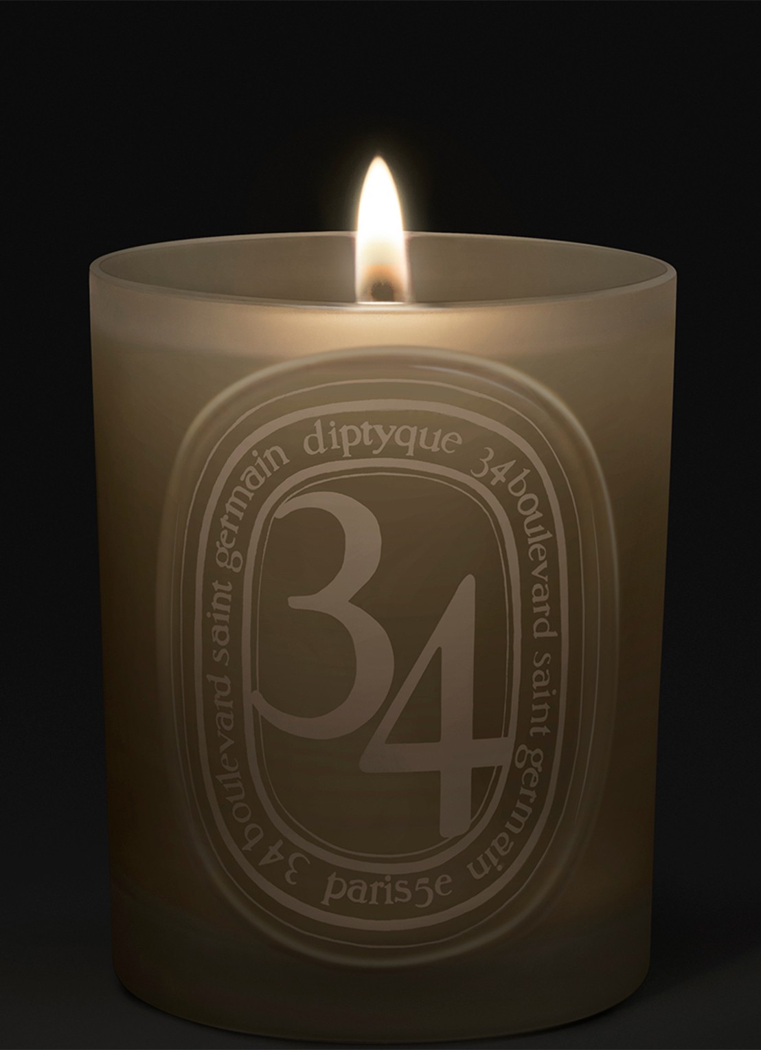 DIPTYQUE 34 Blvd Saint Germain geurkaars 300 gram - voorkant 2 beige