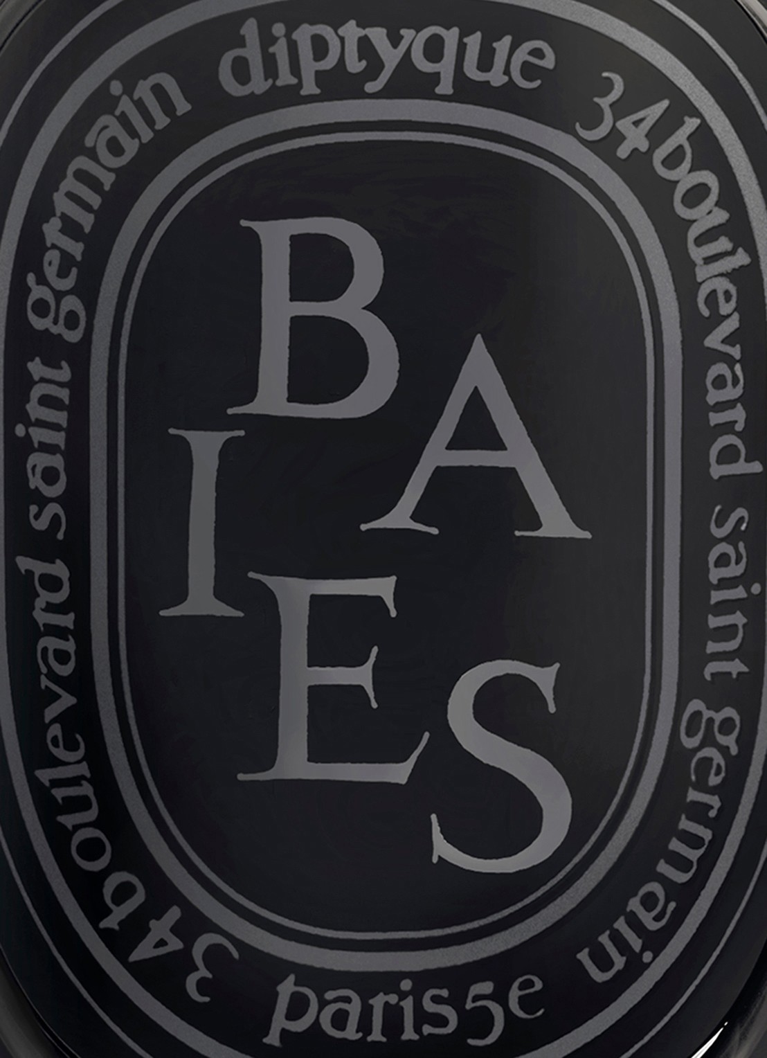 DIPTYQUE Baies geurkaars 300 gram - achterkant beige