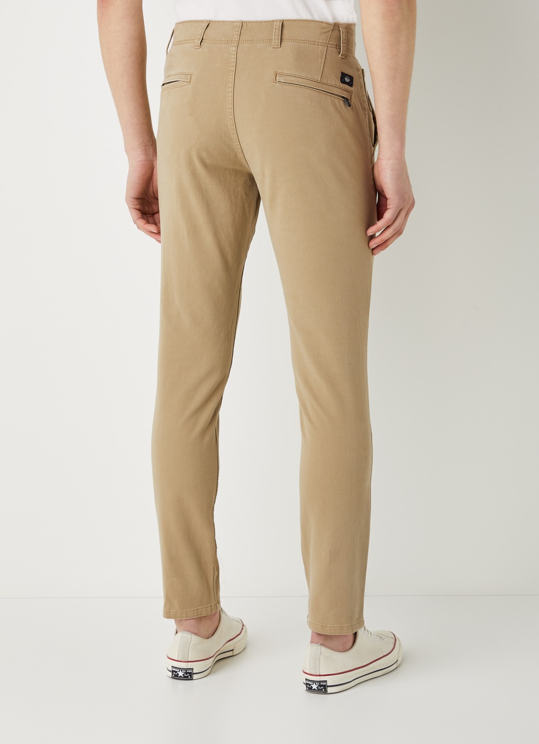 Dockers Alpha skinny fit chino met steekzakken  - achterkant khaki