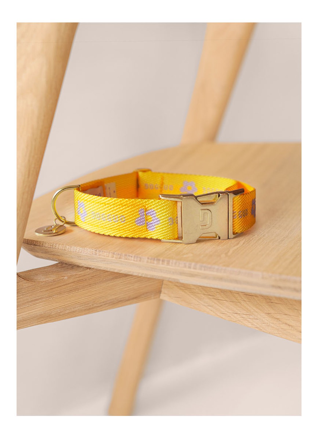 DOGGUO Flower collar M halsband voor honden 36 x 52 cm - voorkant 2 geel