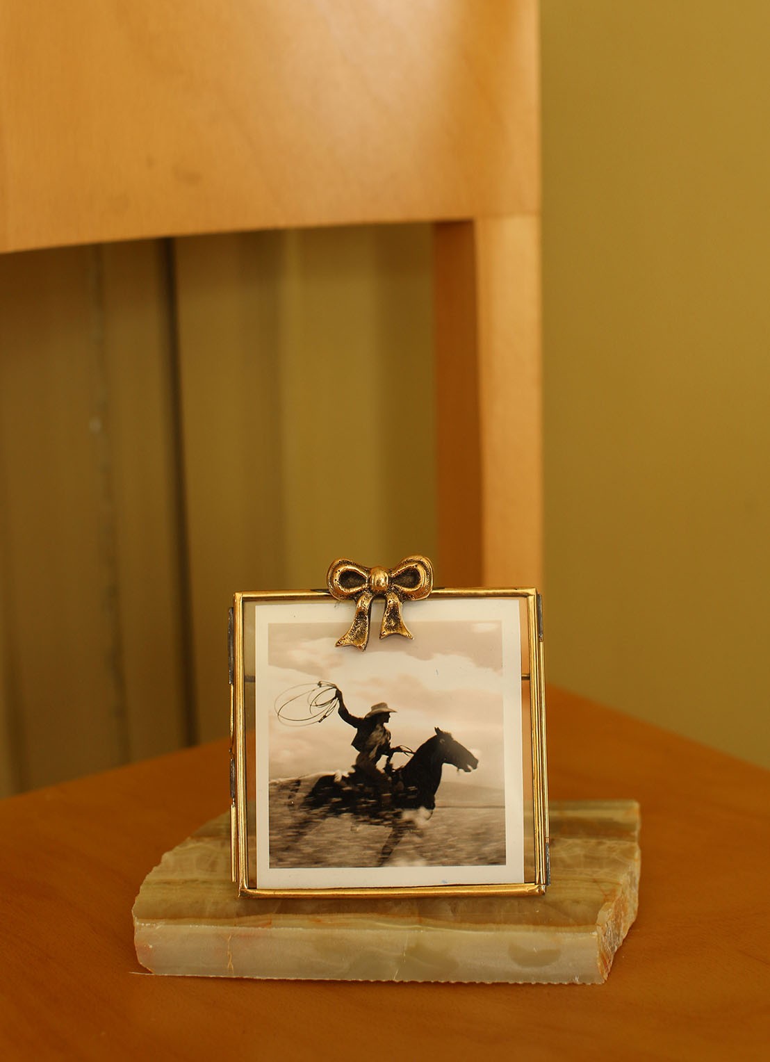 Doing Goods Bowie Bow polaroid fotolijst - voorkant 2 brons