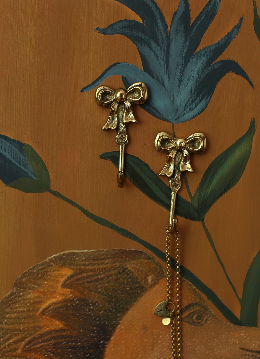 Doing Goods Bowie Bow wandhaak set van 2  - detail 3 goud
