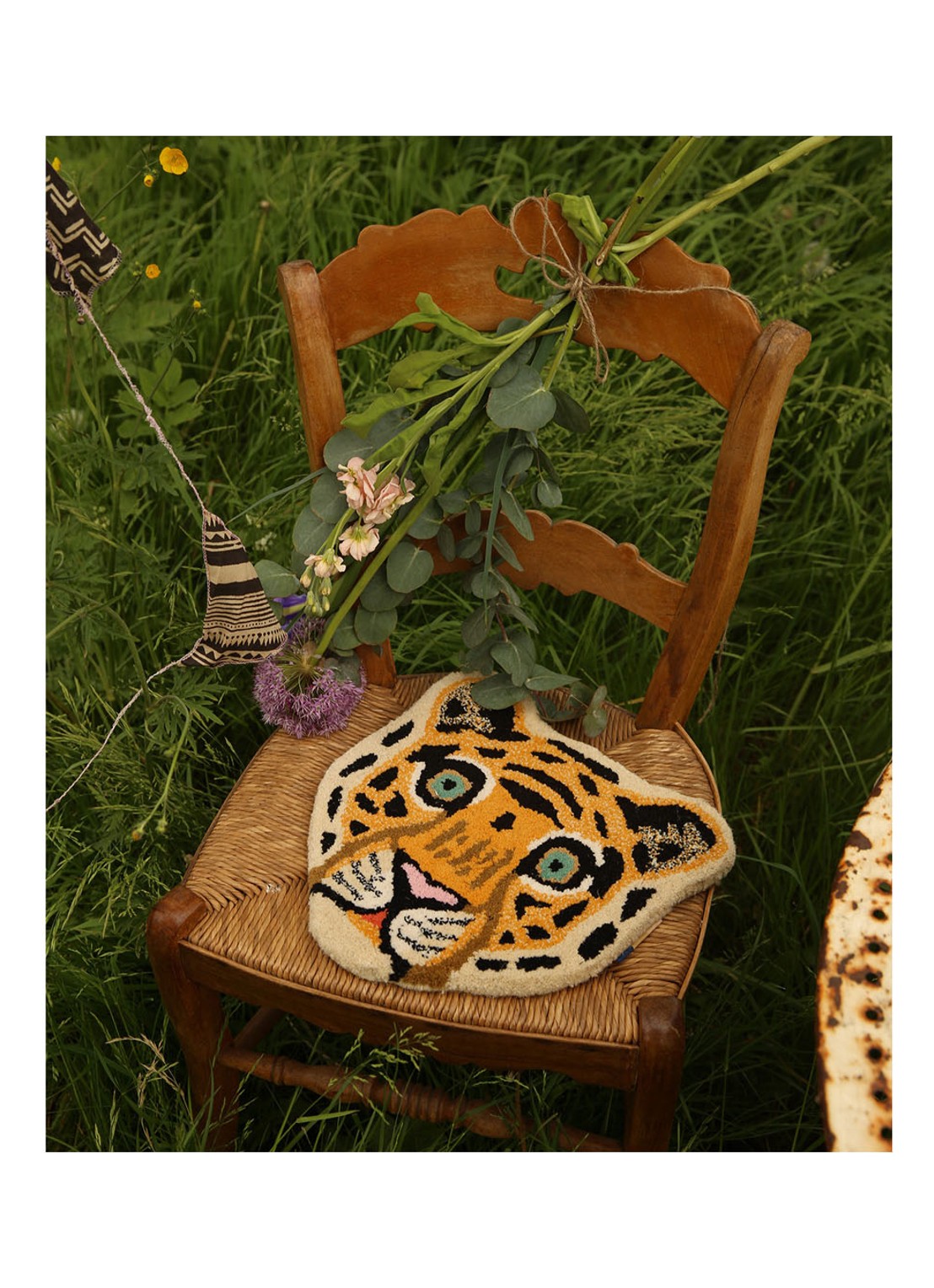 Doing Goods Cloudy Tiger Head voetenkleed 32 x 30 cm - detail 4 orange