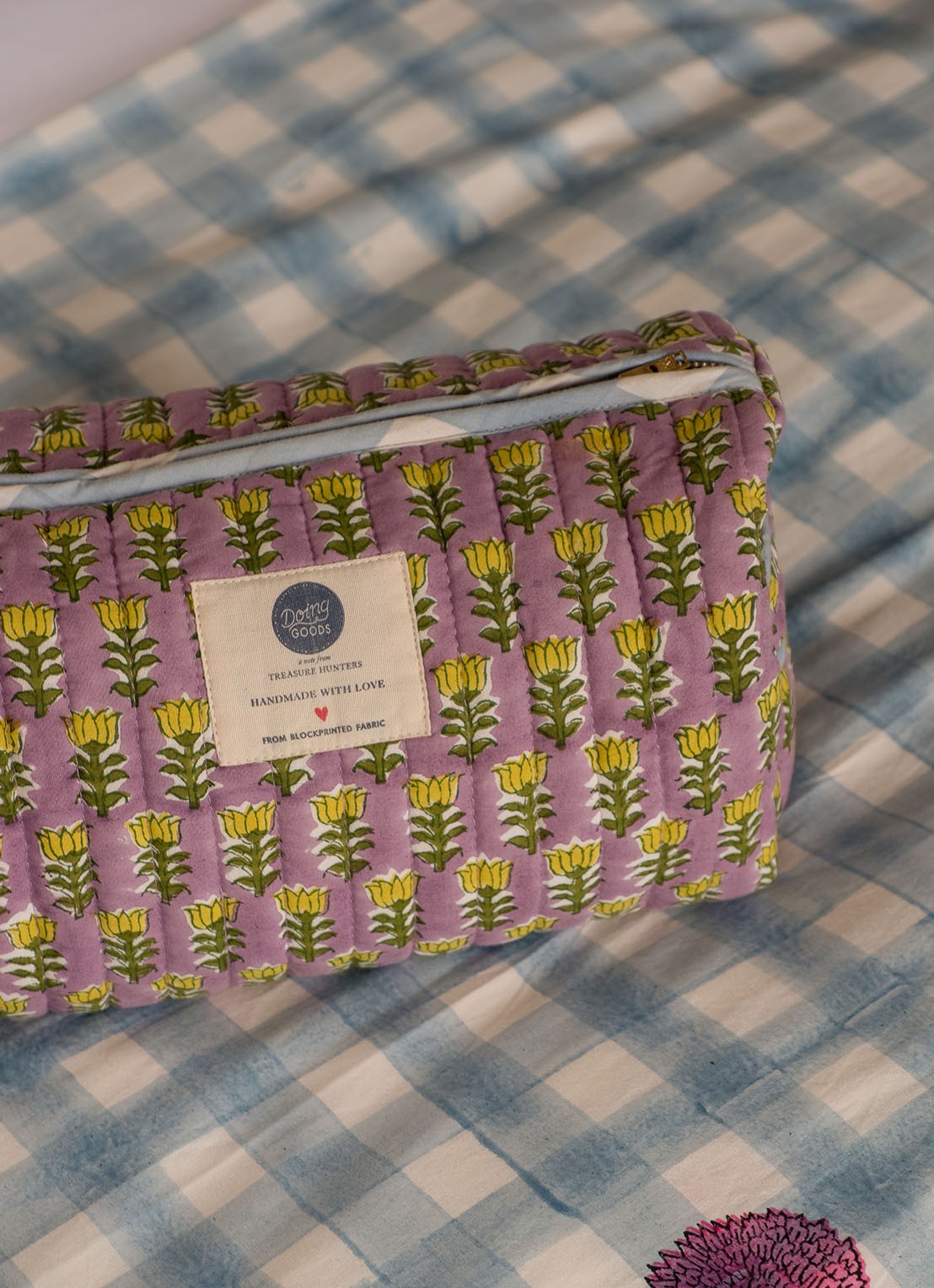 Doing Goods Nova make-up tas met bloemenprint - detail 4 multicolor