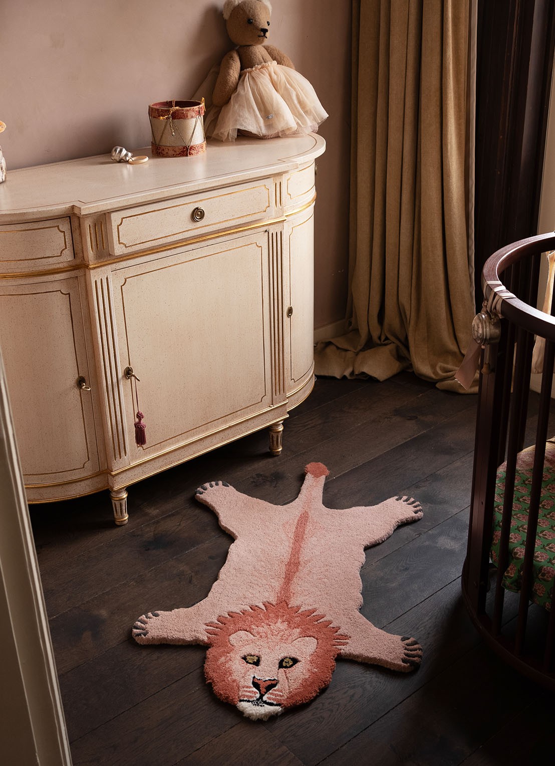 Doing Goods Pinky Lion vloerkleed 100 x 65 cm - detail 4 bruin