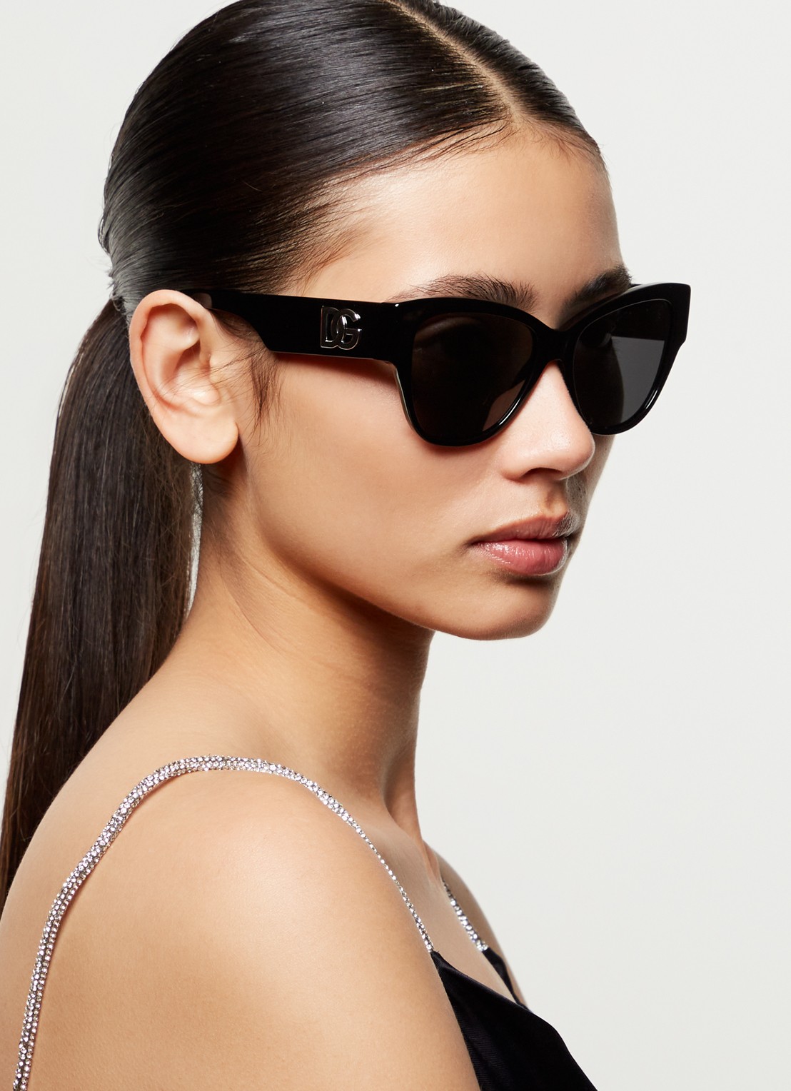 Dolce & Gabbana Butterfly zonnebril DG4449  - voorkant 2 zwart