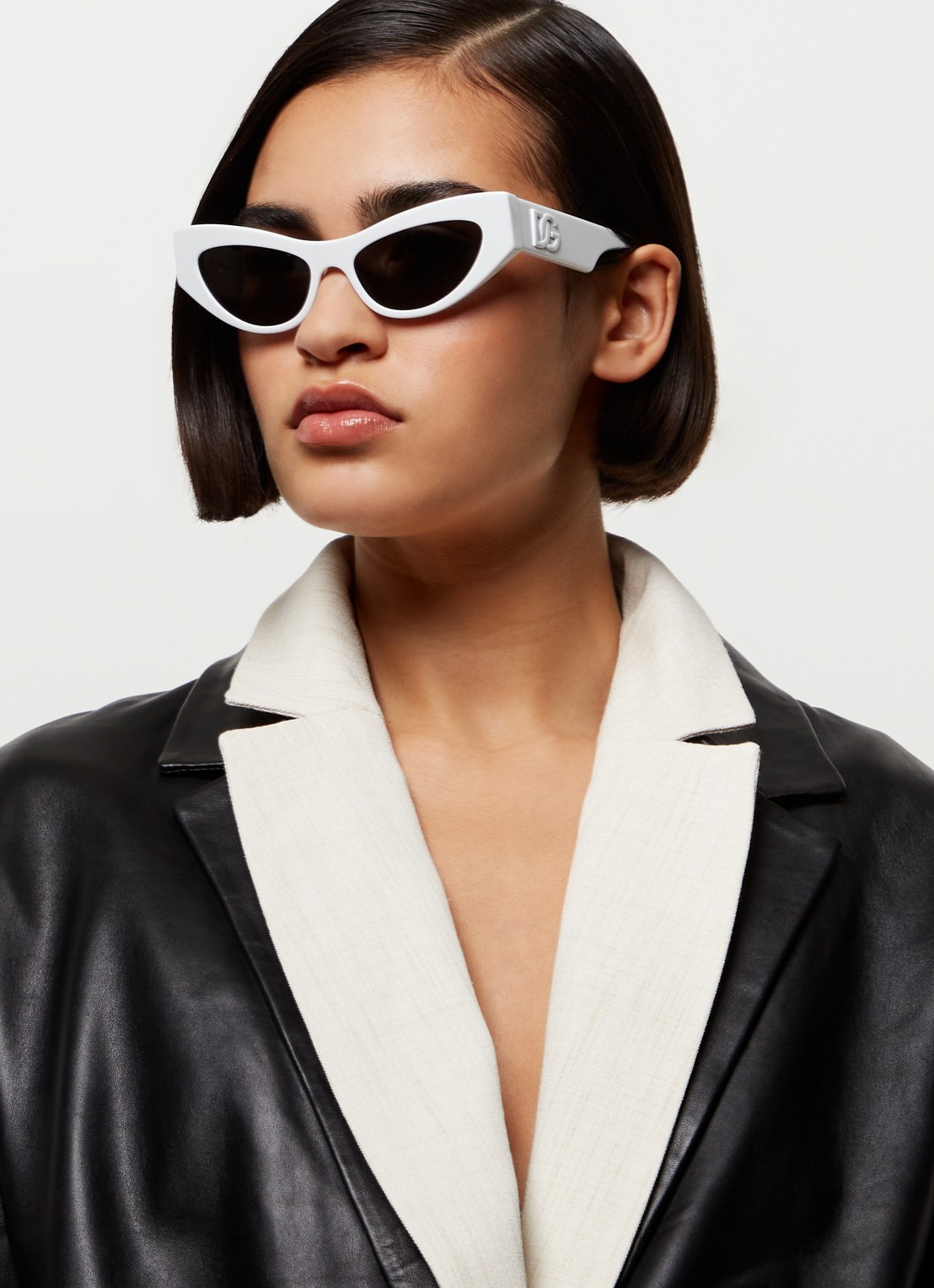 Dolce & Gabbana Cat Eye zonnebril DG4450 - voorkant 5 wit