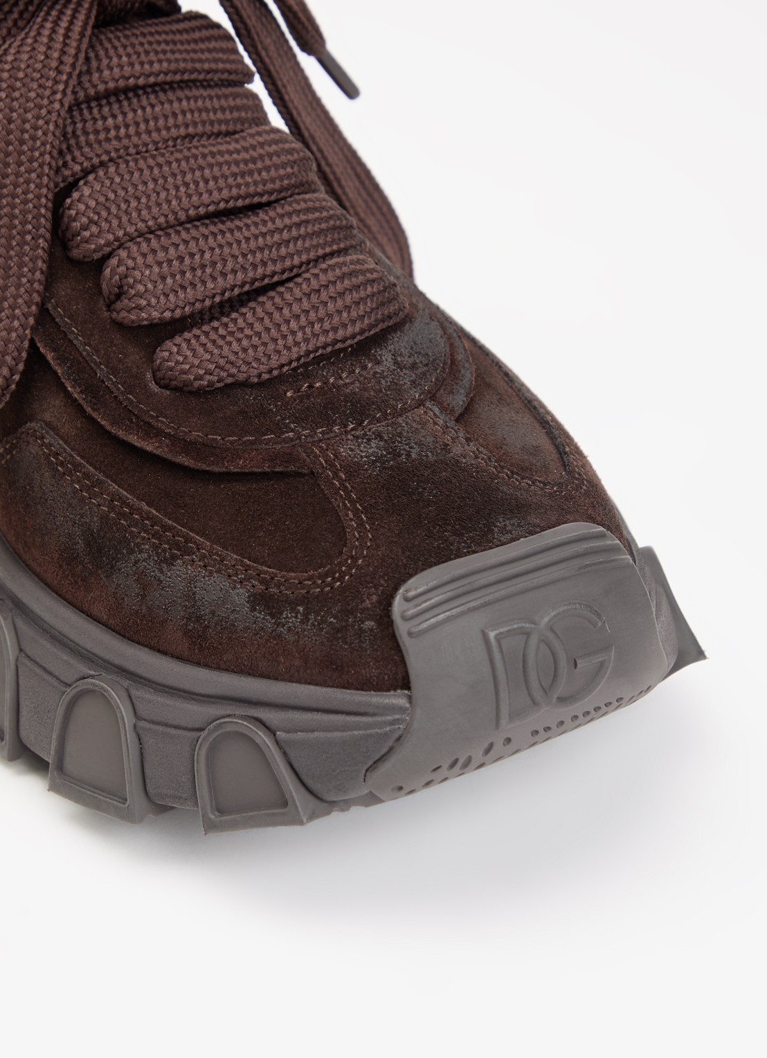 Dolce & Gabbana Country Road sneaker van kalfssuède met logo - detail 5 donkerbruin