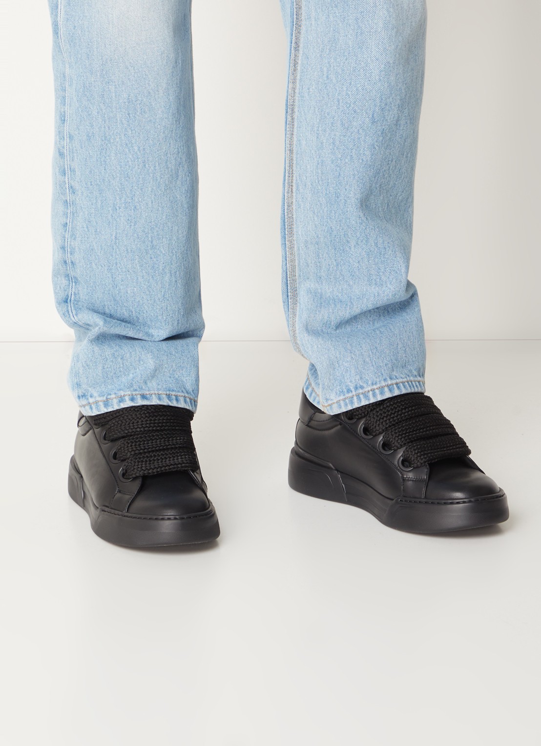 Dolce & Gabbana Mega Skate sneaker van lamsleer - voorkant 2 zwart