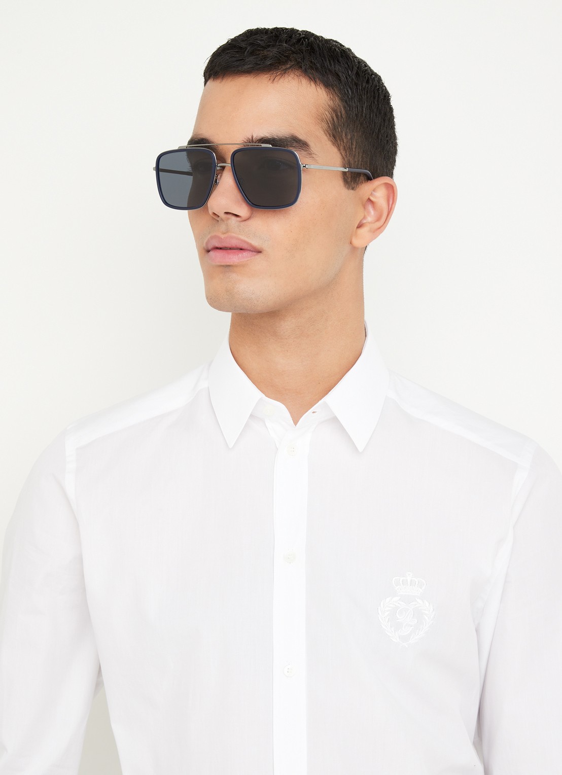 Dolce & Gabbana Zonnebril DG2220 - voorkant 4 donkerblauw