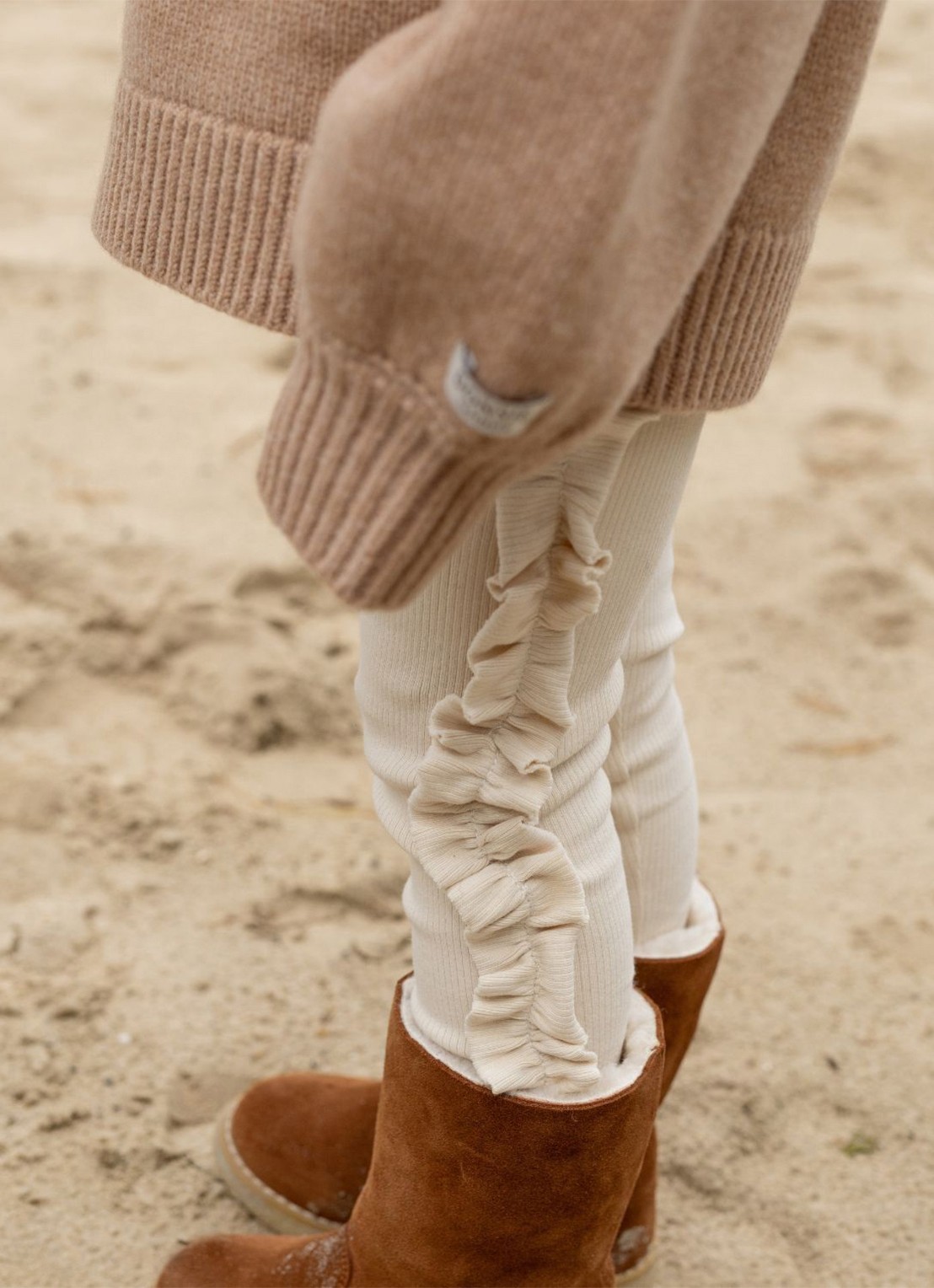 Donsje Amsterdam Audun legging met ruches - voorkant 6 creme