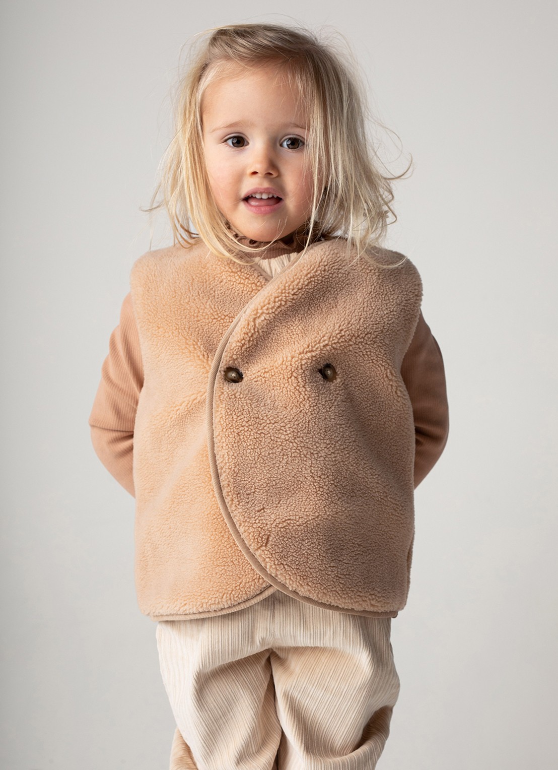 Donsje Amsterdam Monty Gilet - voorkant 3 lichtbruin
