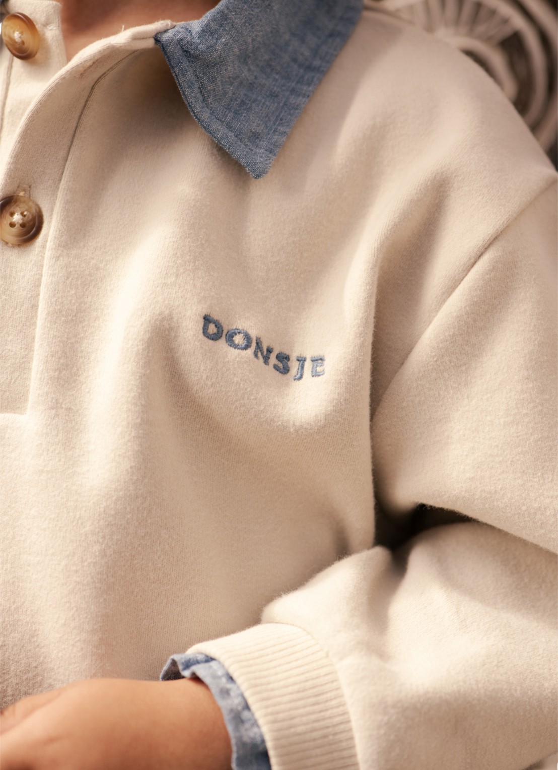 Donsje Amsterdam Priem sweater met polokraag - voorkant 3 beige