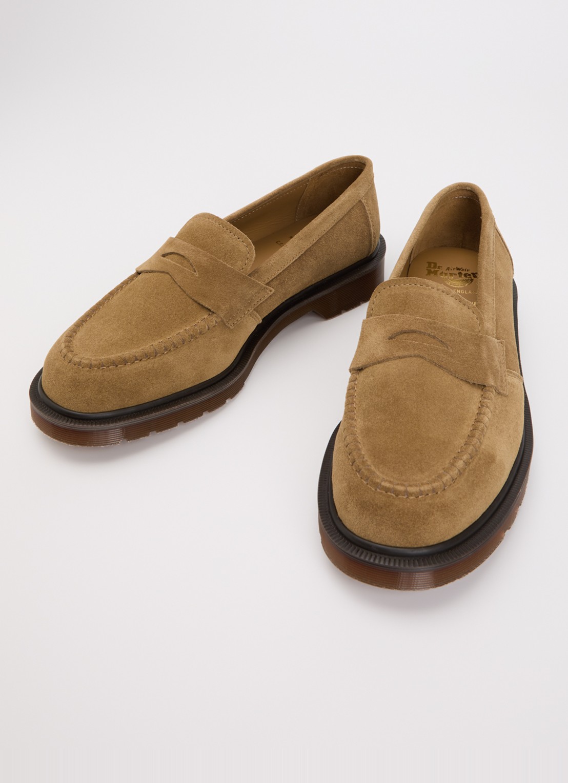 Dr. Martens Delapre loafer van kalfssuède - detail 3 camel