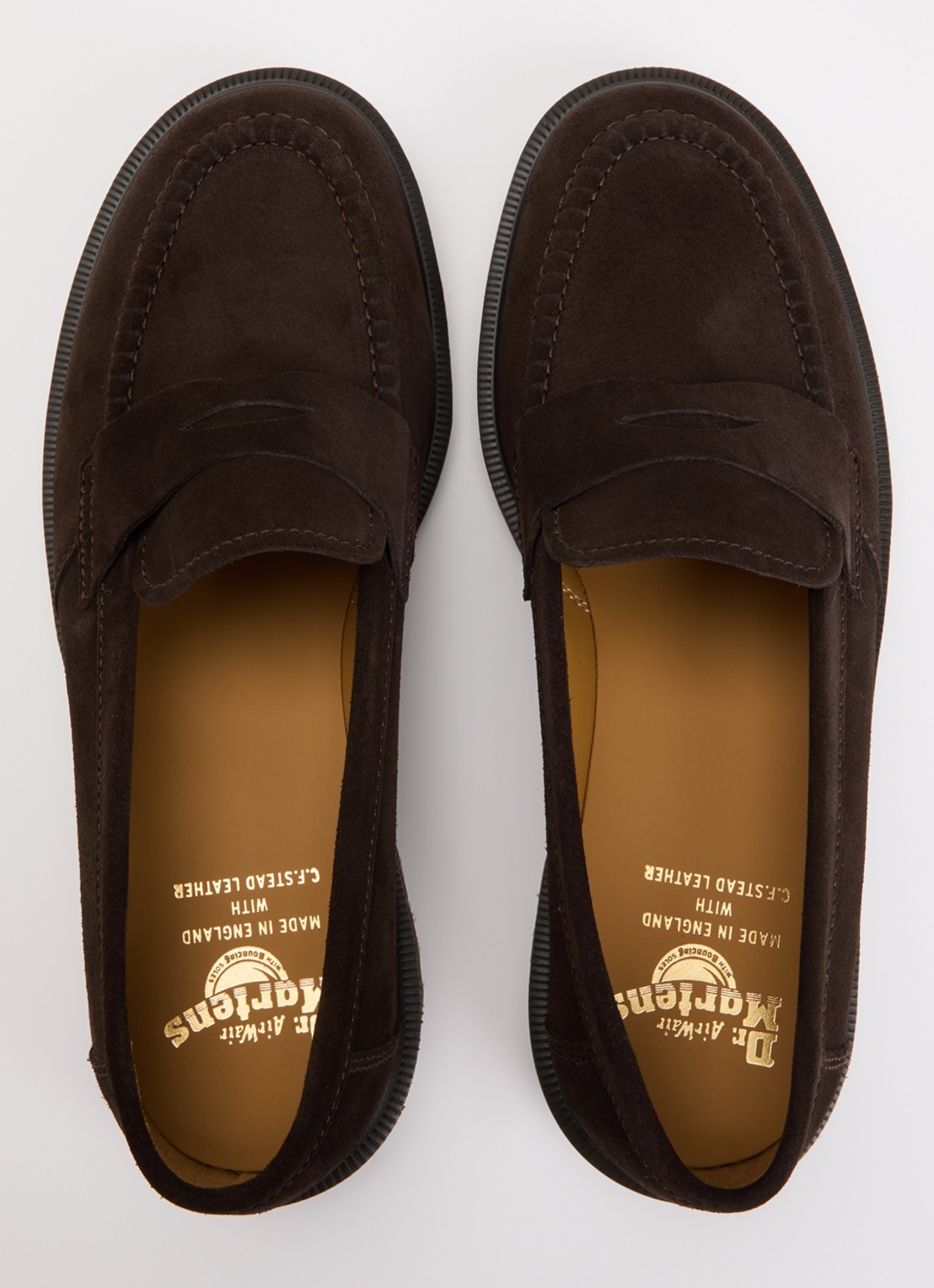 Dr. Martens Delapre loafer van kalfssuède - detail 3 donkerbruin