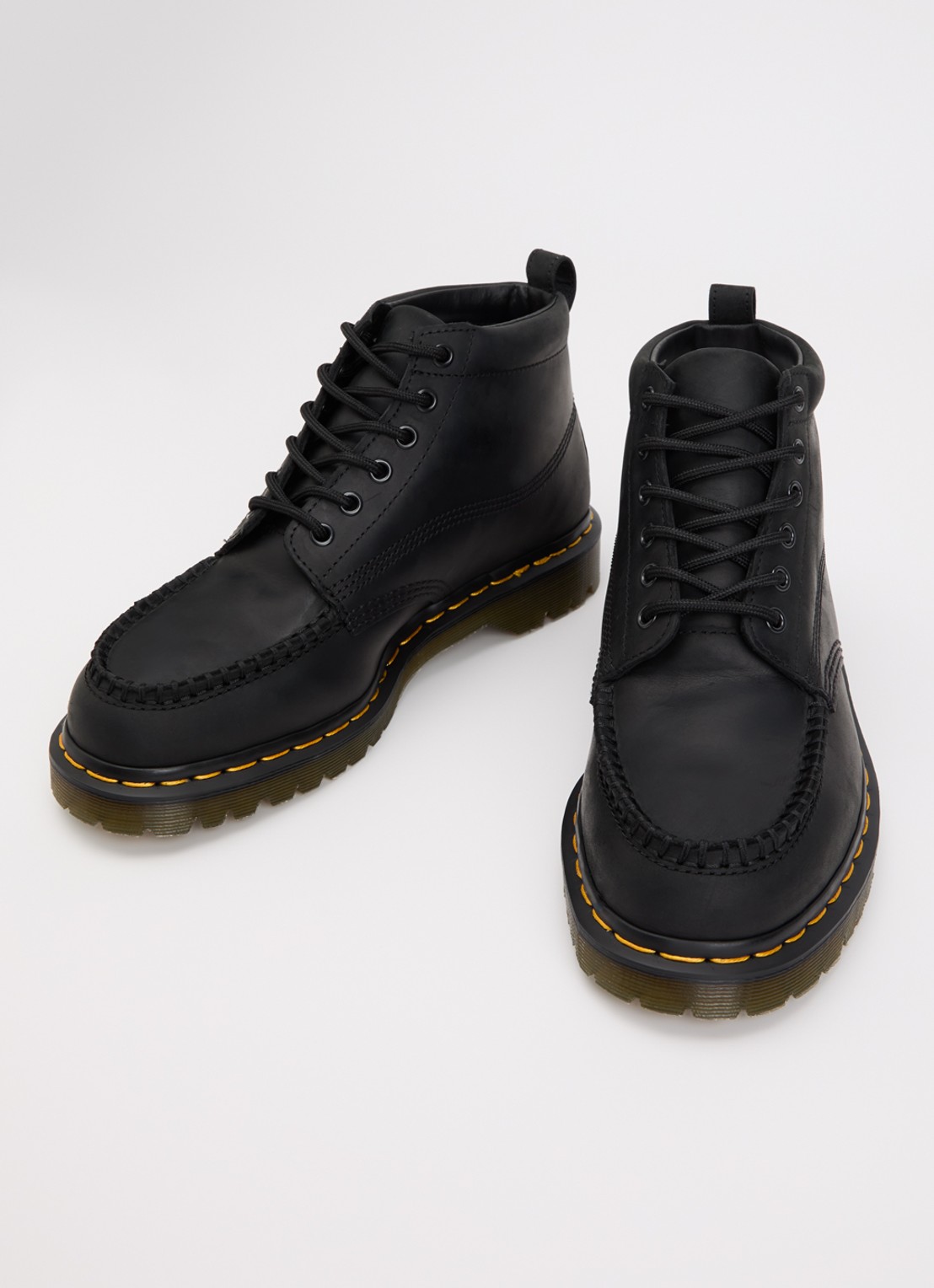 Dr. Martens Lowell veterboot van leer - detail 3 zwart