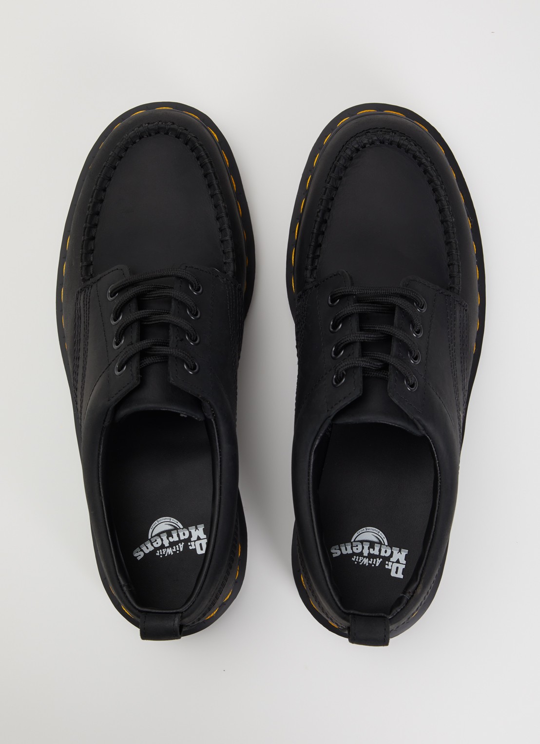 Dr. Martens Lowell veterschoen van leer - detail 3 zwart