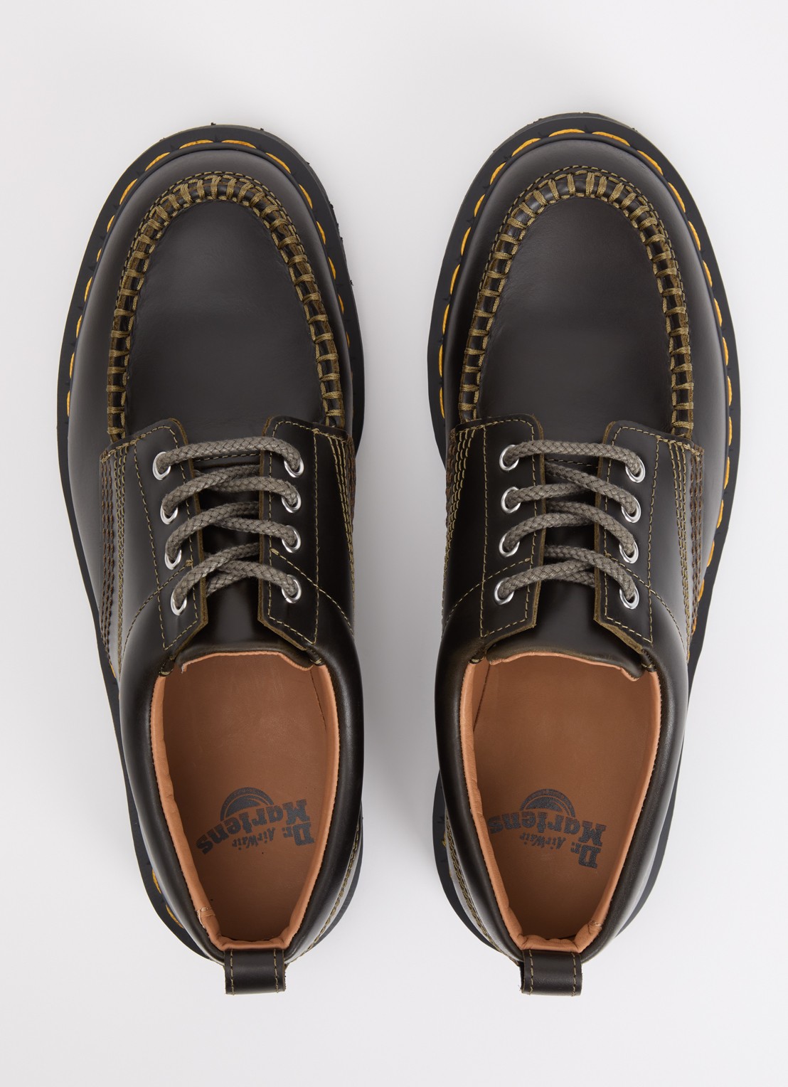 Dr. Martens Lowell veterschoen van leer - detail 2 zwart