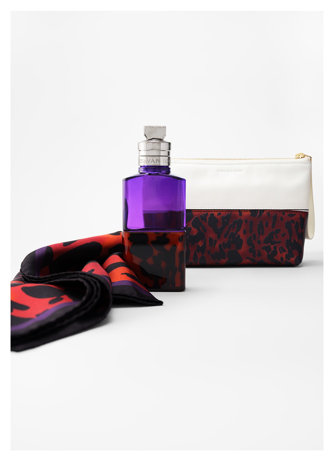 Dries Van Noten Pochette Ivory - make-up tas van kalfsleer - voorkant 2 ivory