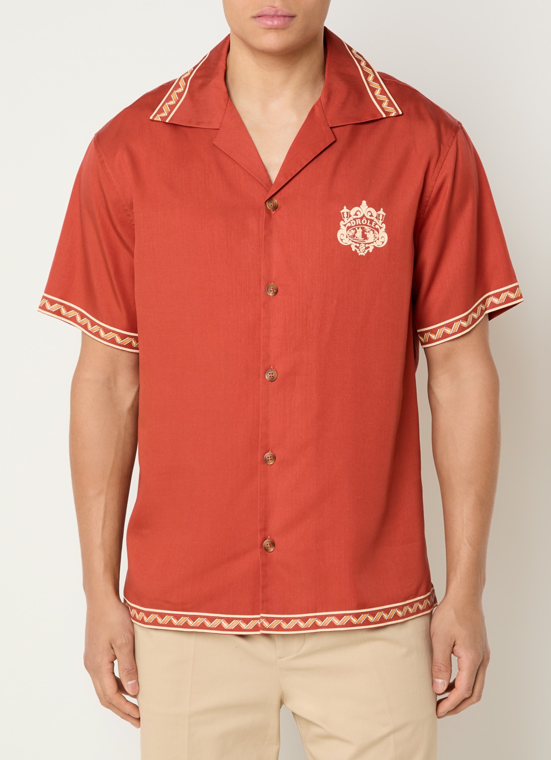 Drôle de Monsieur Danseurs met logo- en backprint - achterkant 4 steenrood