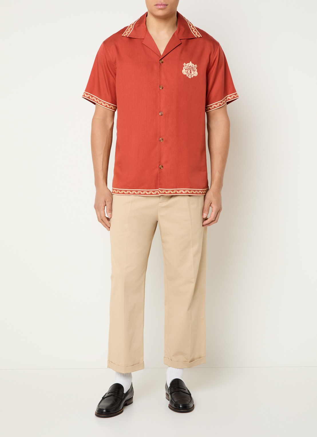 Drôle de Monsieur Danseurs met logo- en backprint - voorkant 3 steenrood