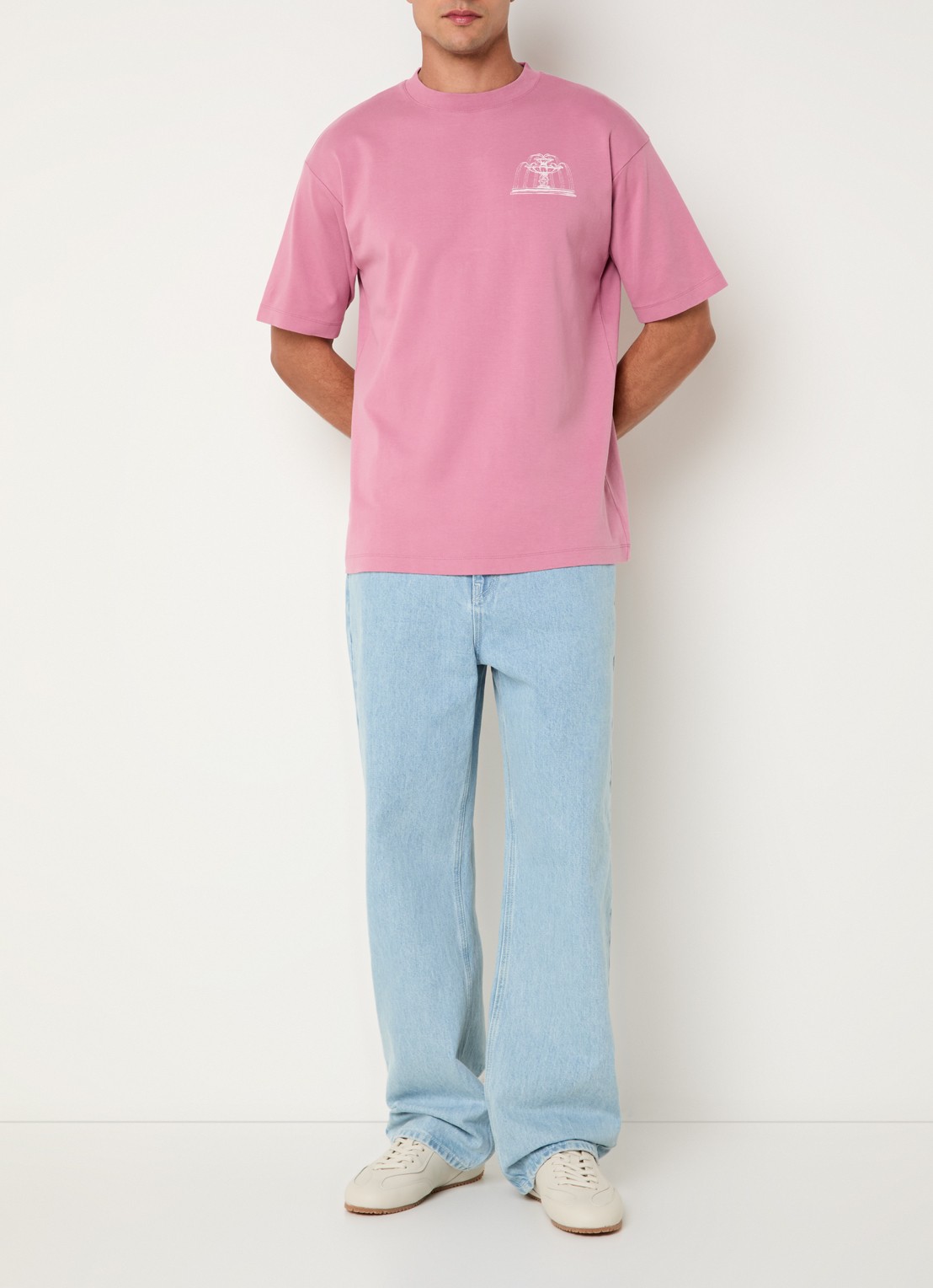 Drôle de Monsieur Fountain T-shirt met logo- en backprint - voorkant 4 donkerroze