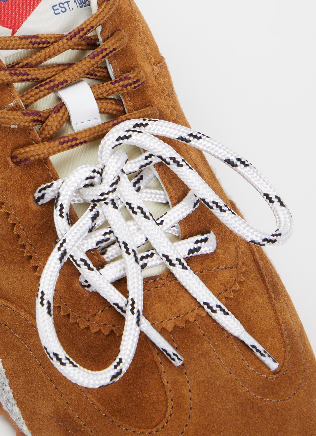 Dsquared2 DC-642 sneaker van kalfssuède - detail 6 camel