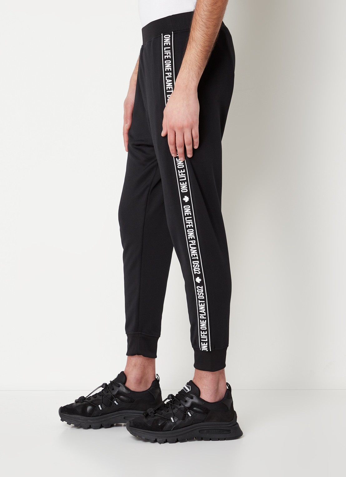 Dsquared2 Olop tapered fit joggingbroek met logotape  - detail 2 zwart