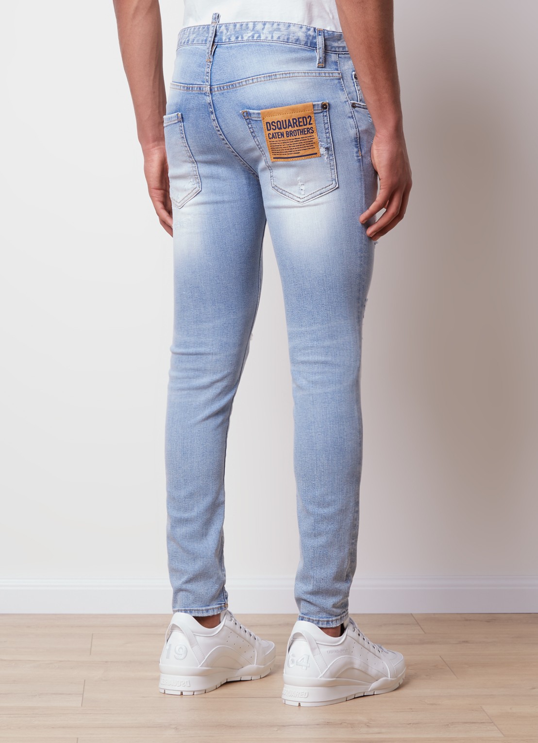 Dsquared2 Skinny jeans met lichte wassing en destroyed afwerking - achterkant 6 indigo